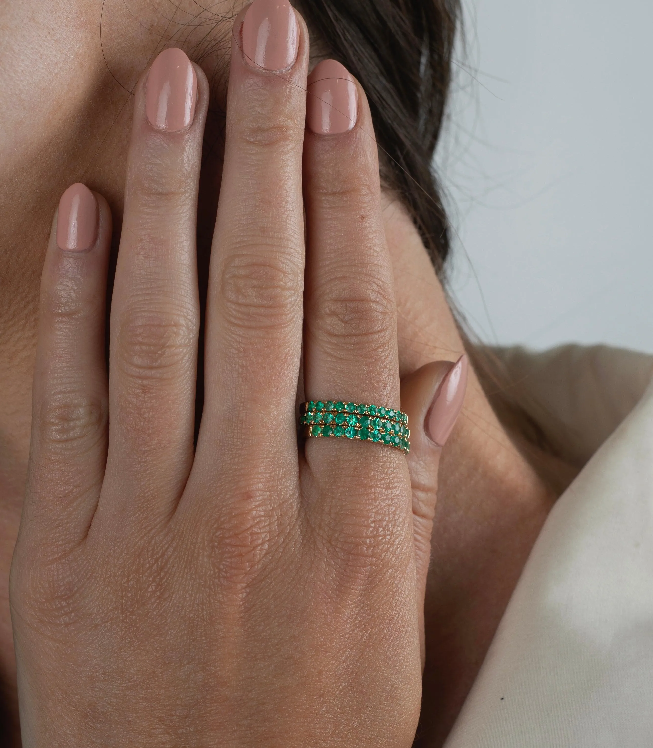 18k Solid Gold Natural Round Emerald Band | Size 6.5-7.5 | 2.0-2.5mm