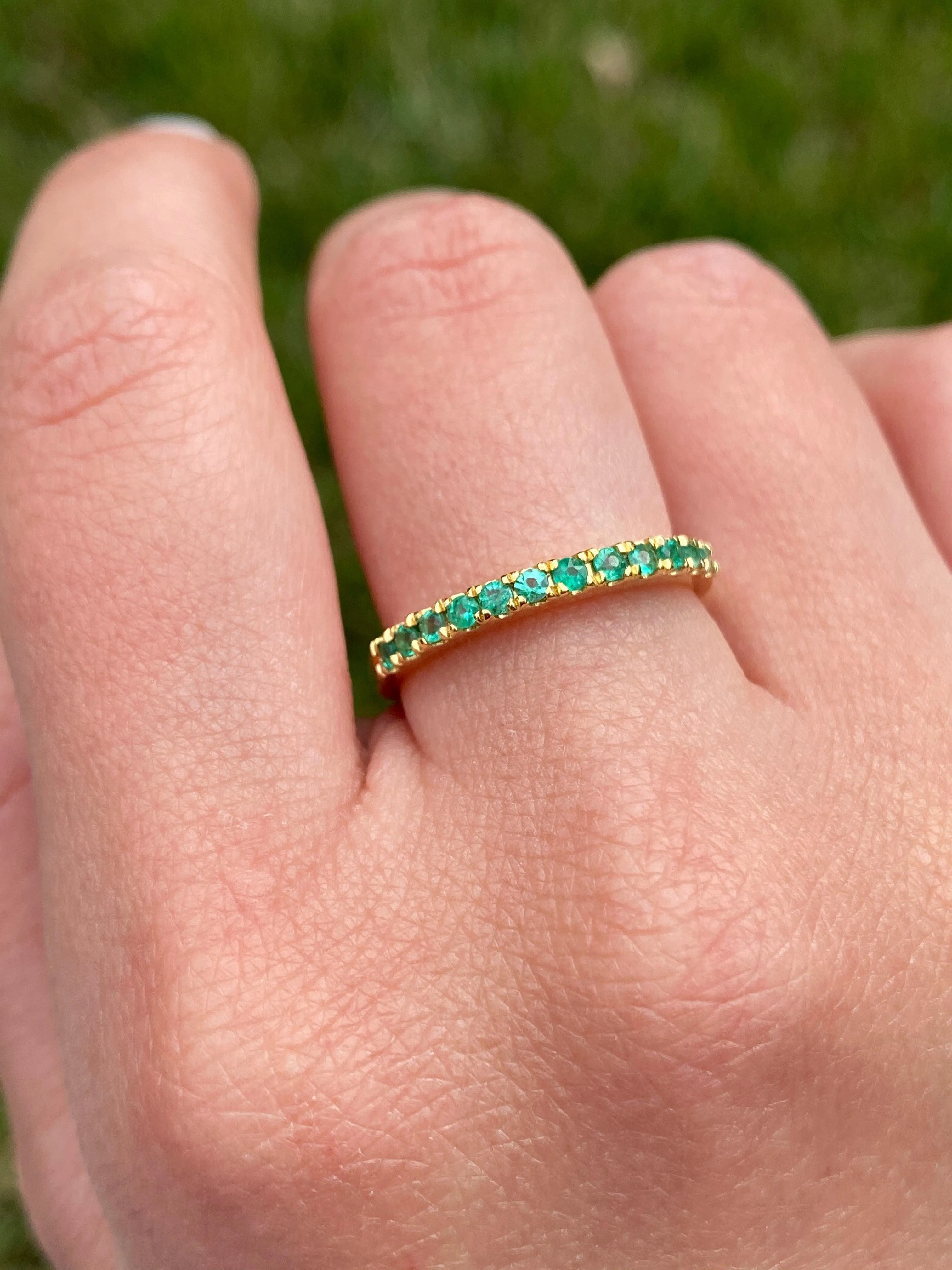 18k Solid Gold Natural Round Emerald Band | Size 6.5-7.5 | 2.0-2.5mm