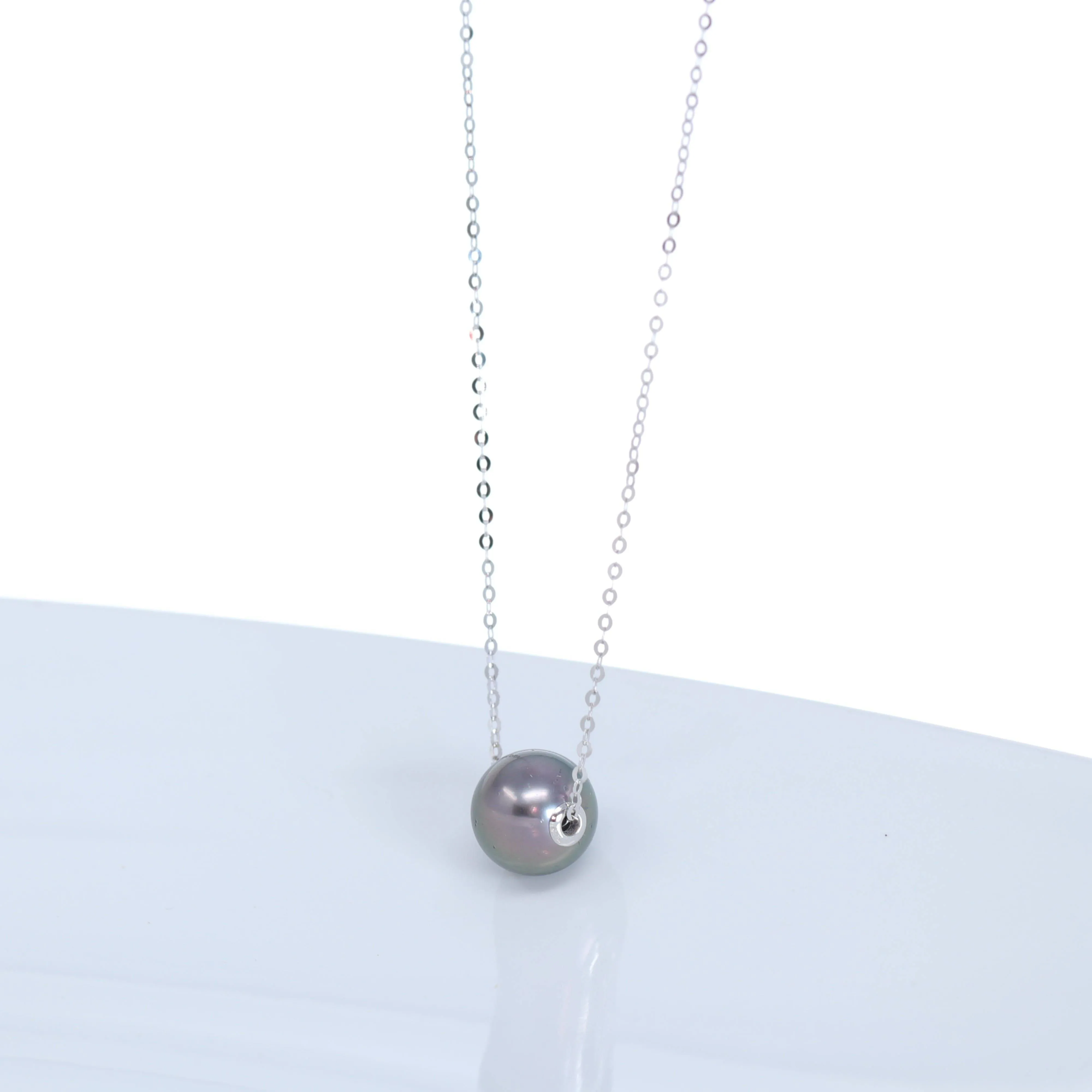 18k White Gold Tahitian AA Pearl Necklace