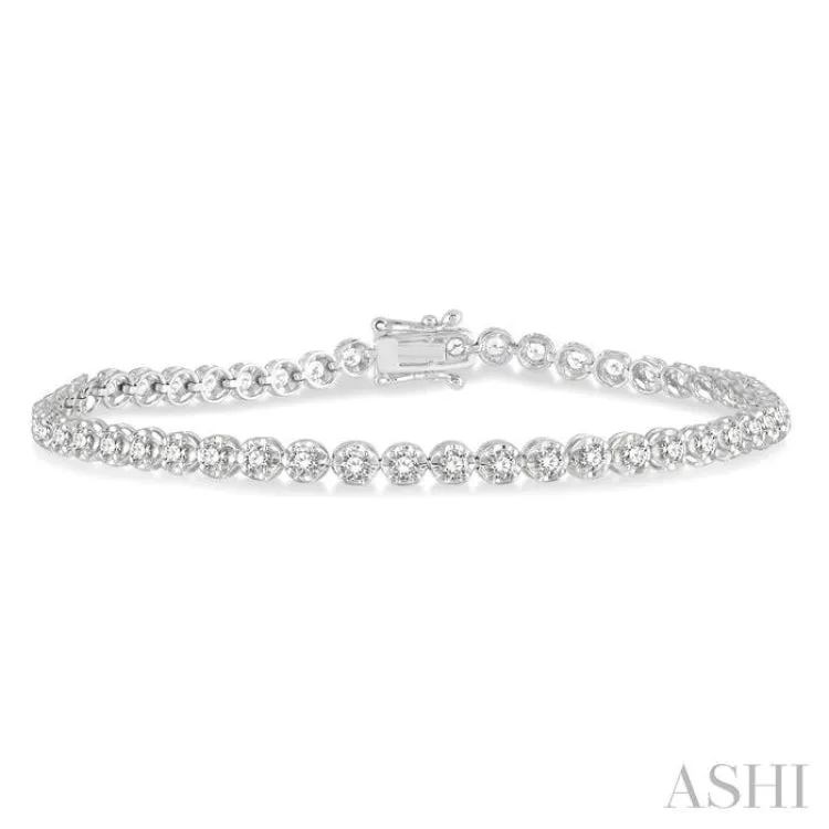 2 Ctw Round Cut Diamond Illusion Bracelet in 10K White Gold