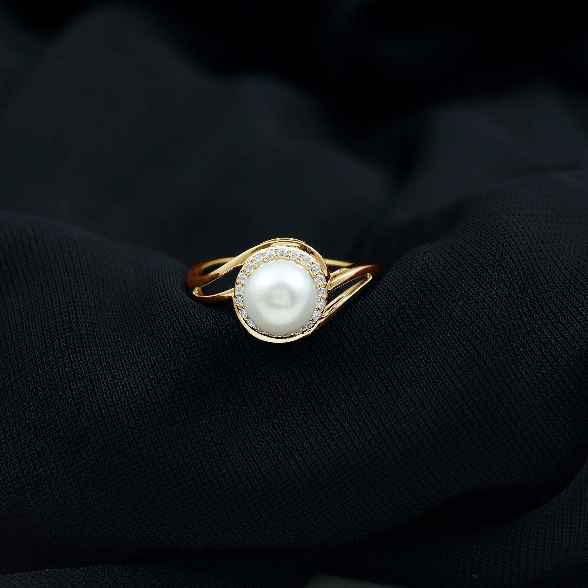 3.25 CT Freshwater Pearl Bypass Cocktail Ring with Diamond Halo