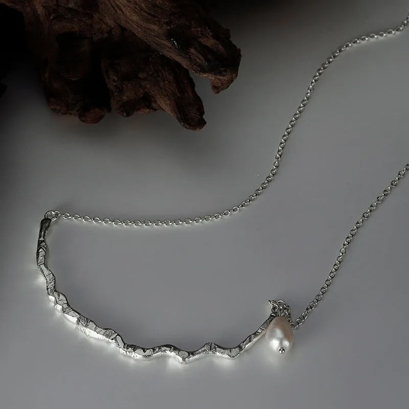 925 Silver Wavy Line Pearl Necklace