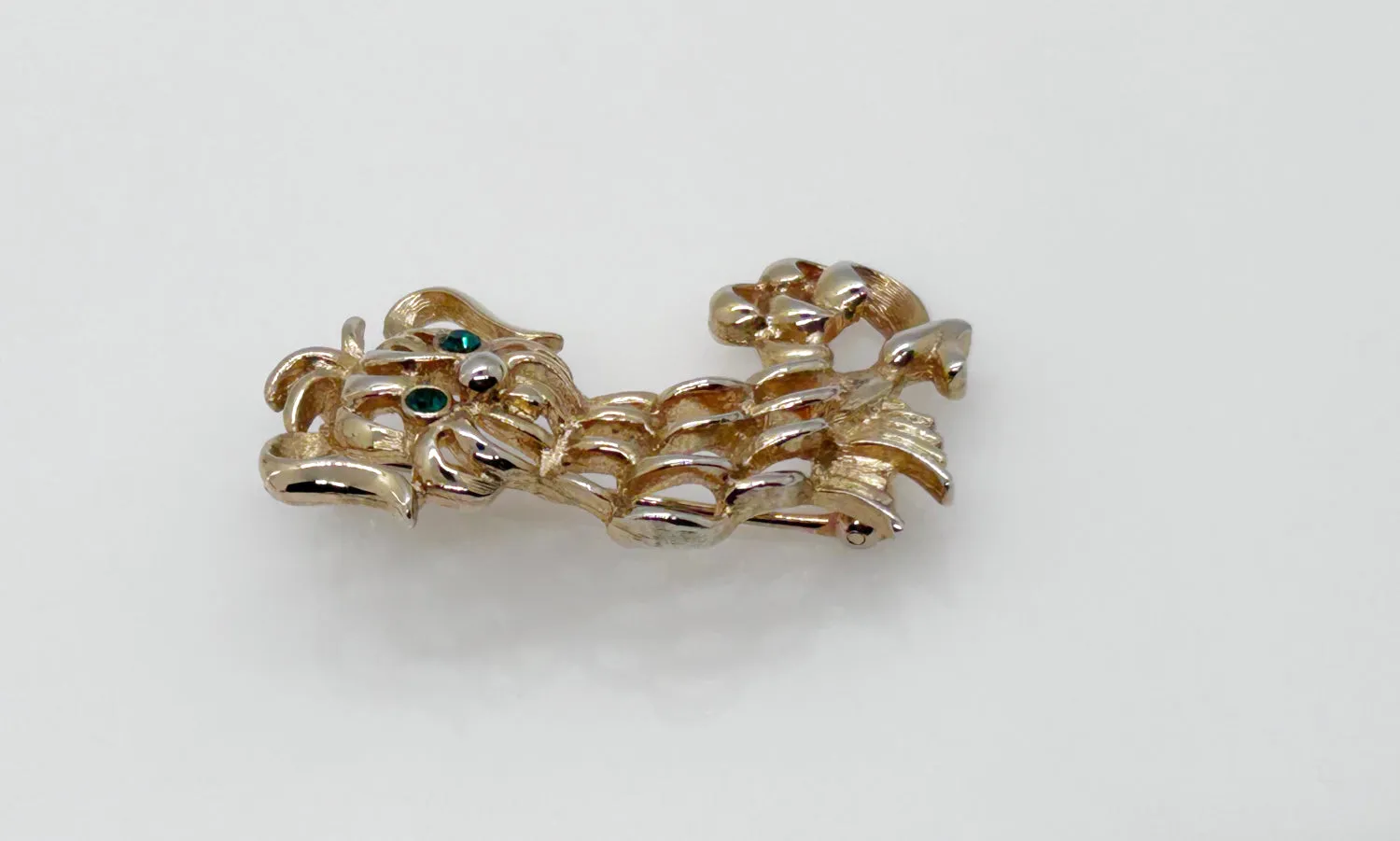 Adorable Avon Green-Eyed Vintage Dog Brooch