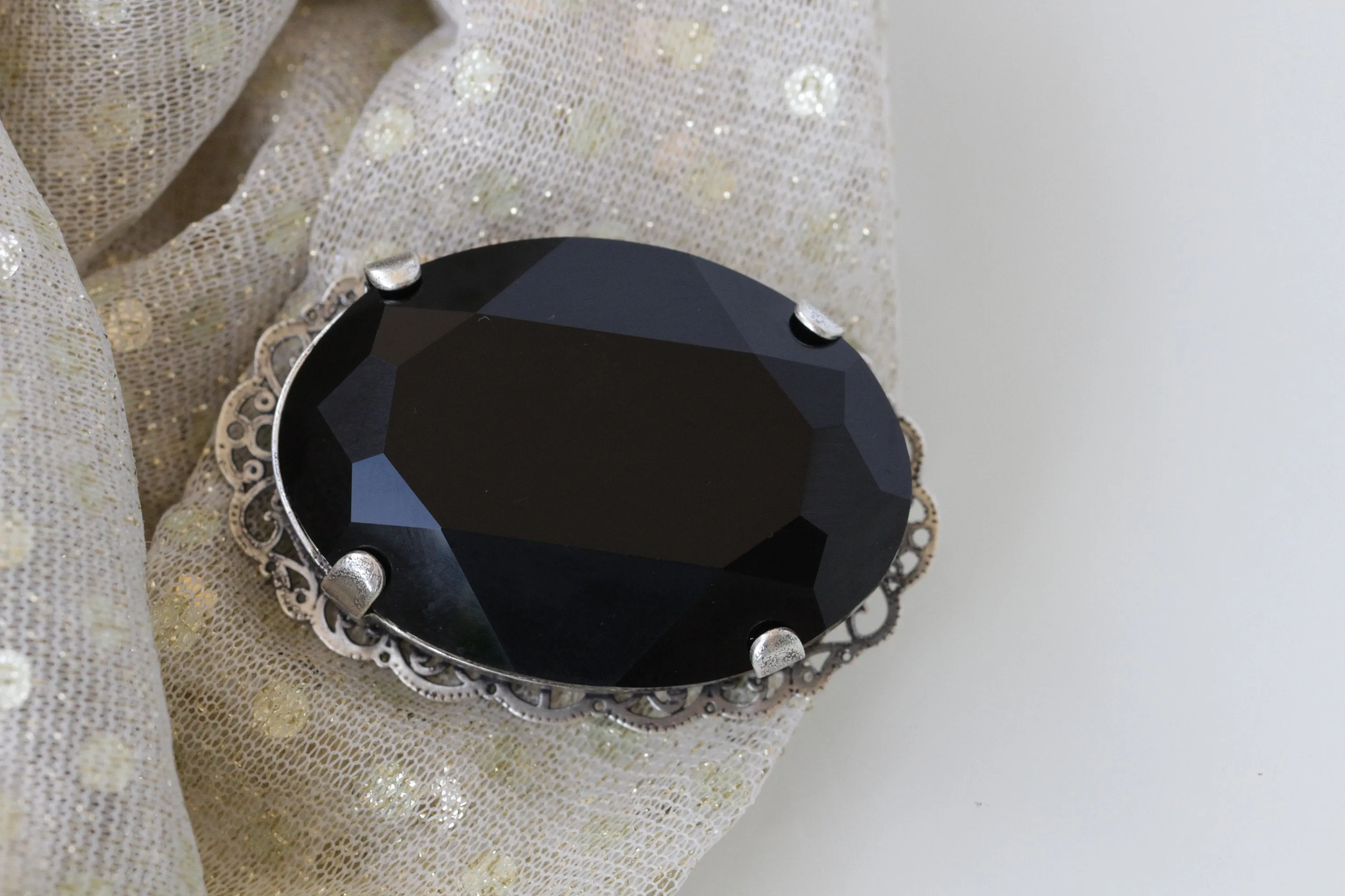 BLACK Rebeka Filigree Brooch