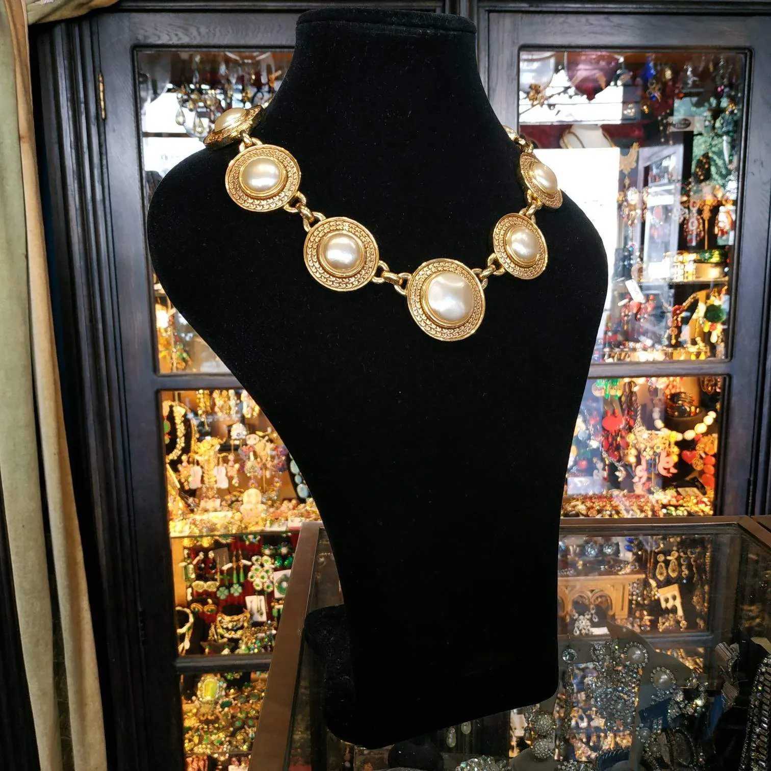 David Grau Vintage statement gold pearl necklace