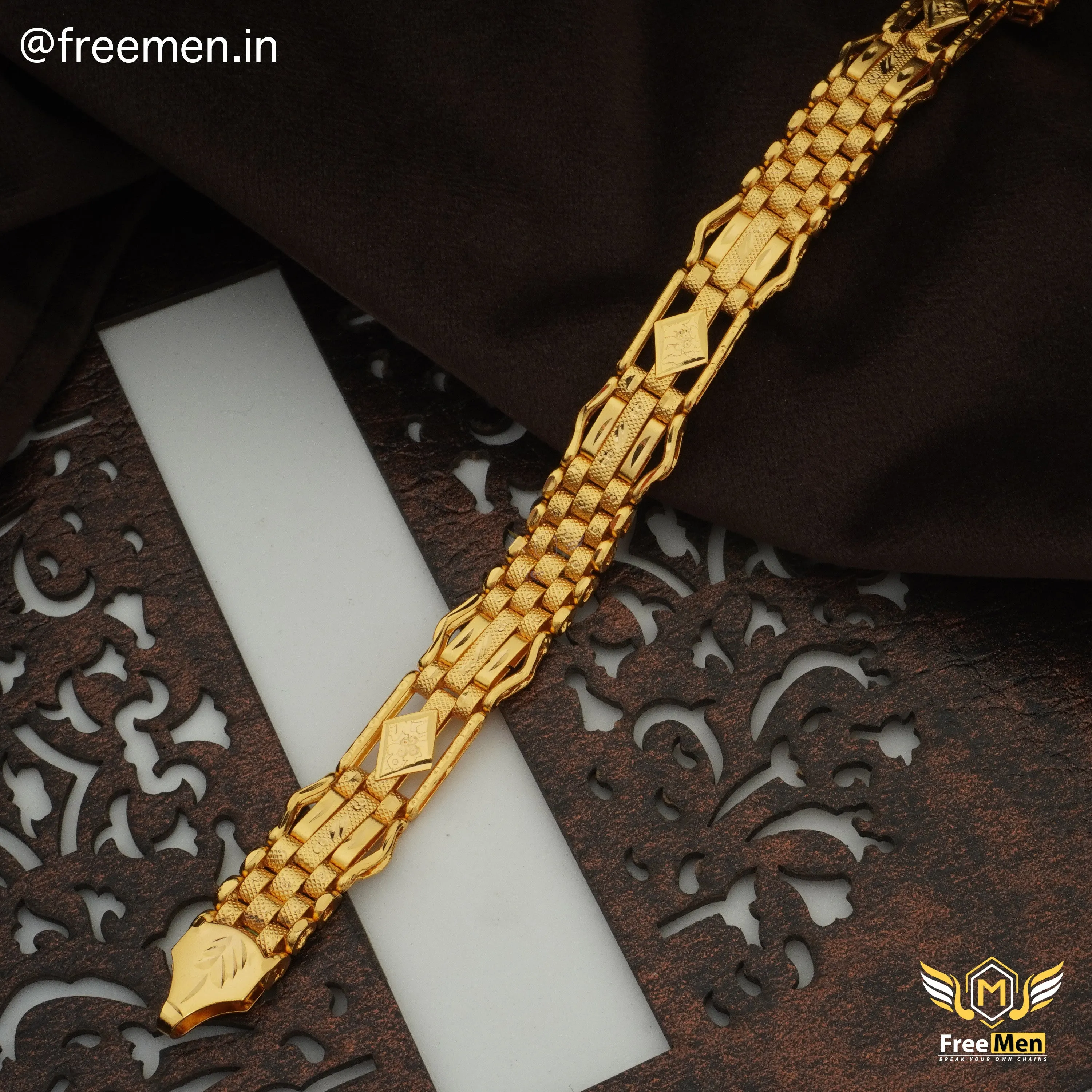 Freeman Best Especial Shape Golden Bracelet for Men- FMB02