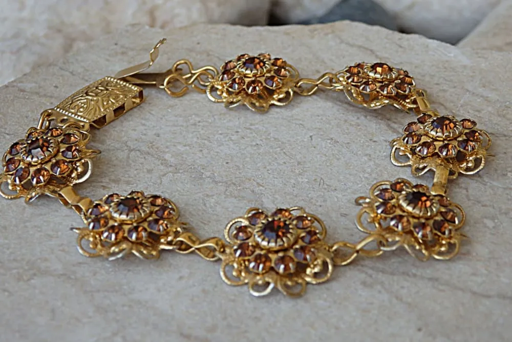 Gold Flowers Bracelet