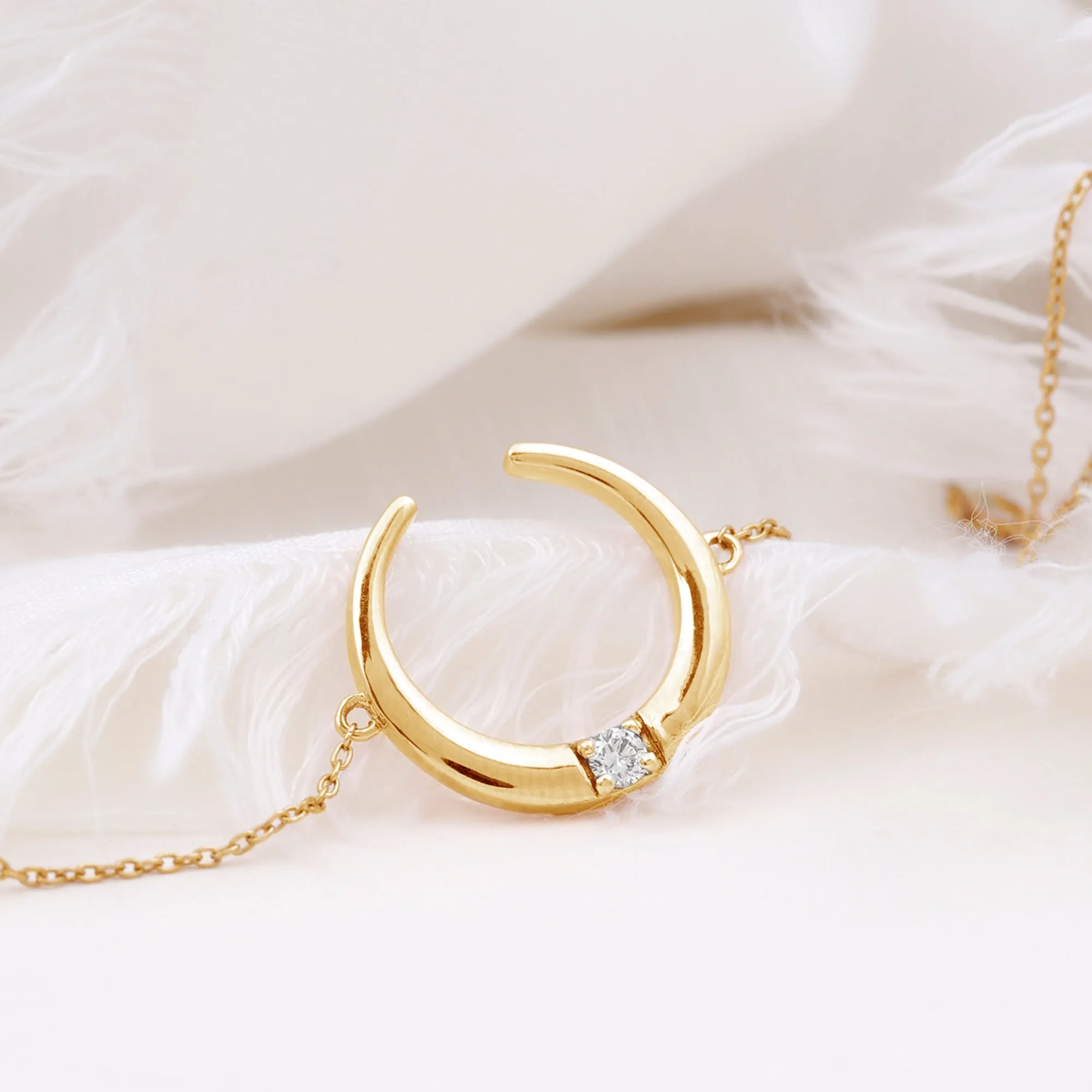 Gold Moon Chain Bracelet with Diamond