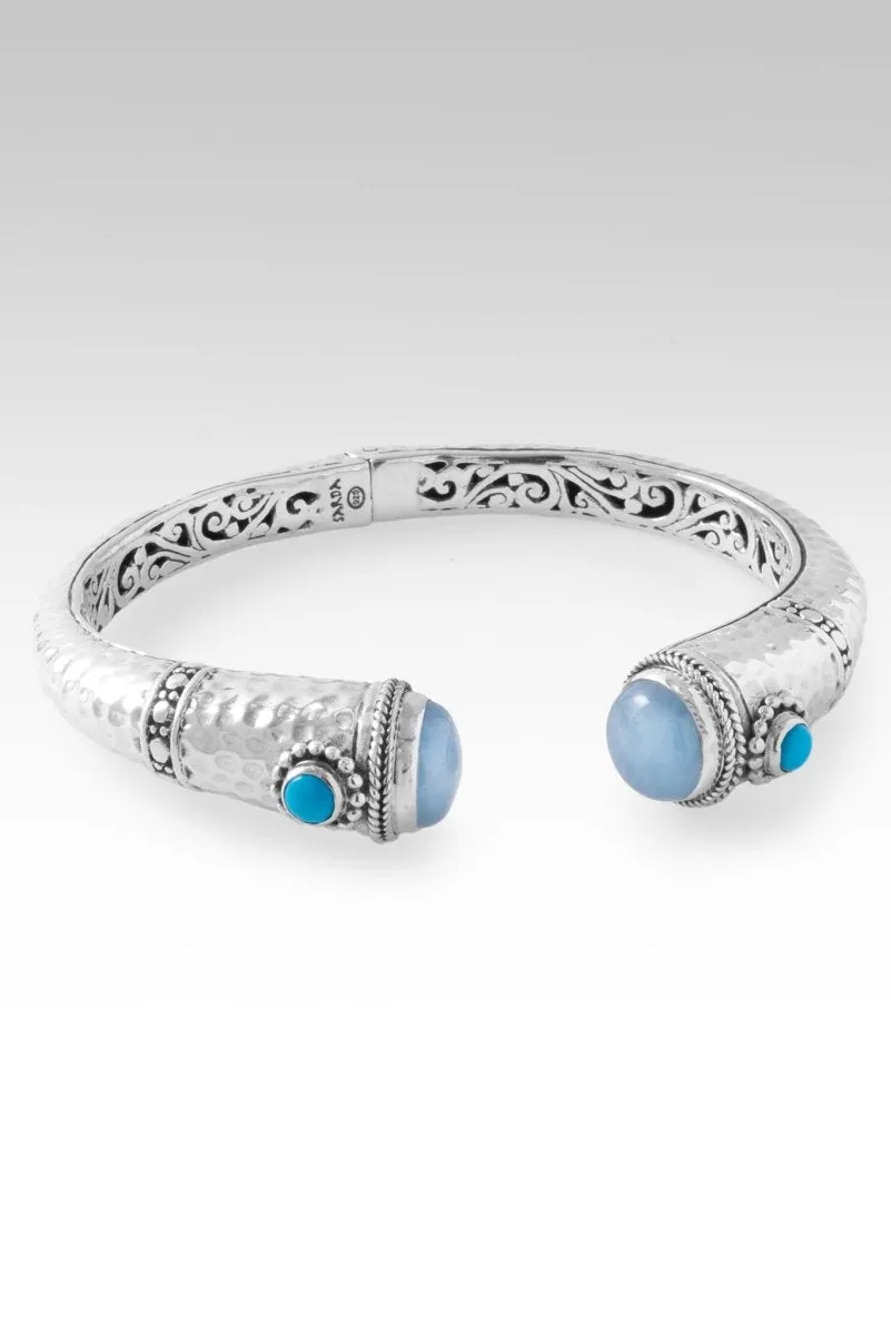 Lamp to Your Feet Tip-to-Tip Bracelet™ in Aquamarine