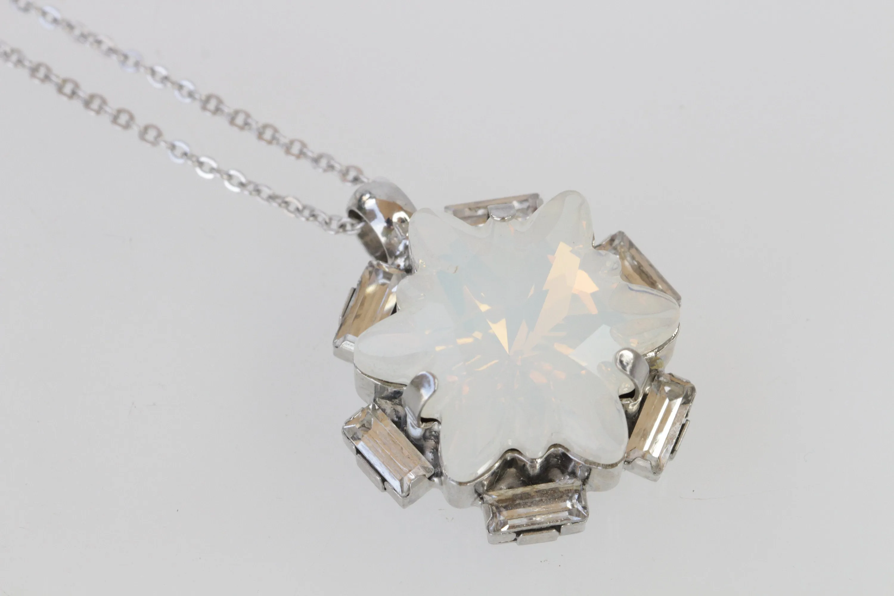 OPAL STAR NECKLACE