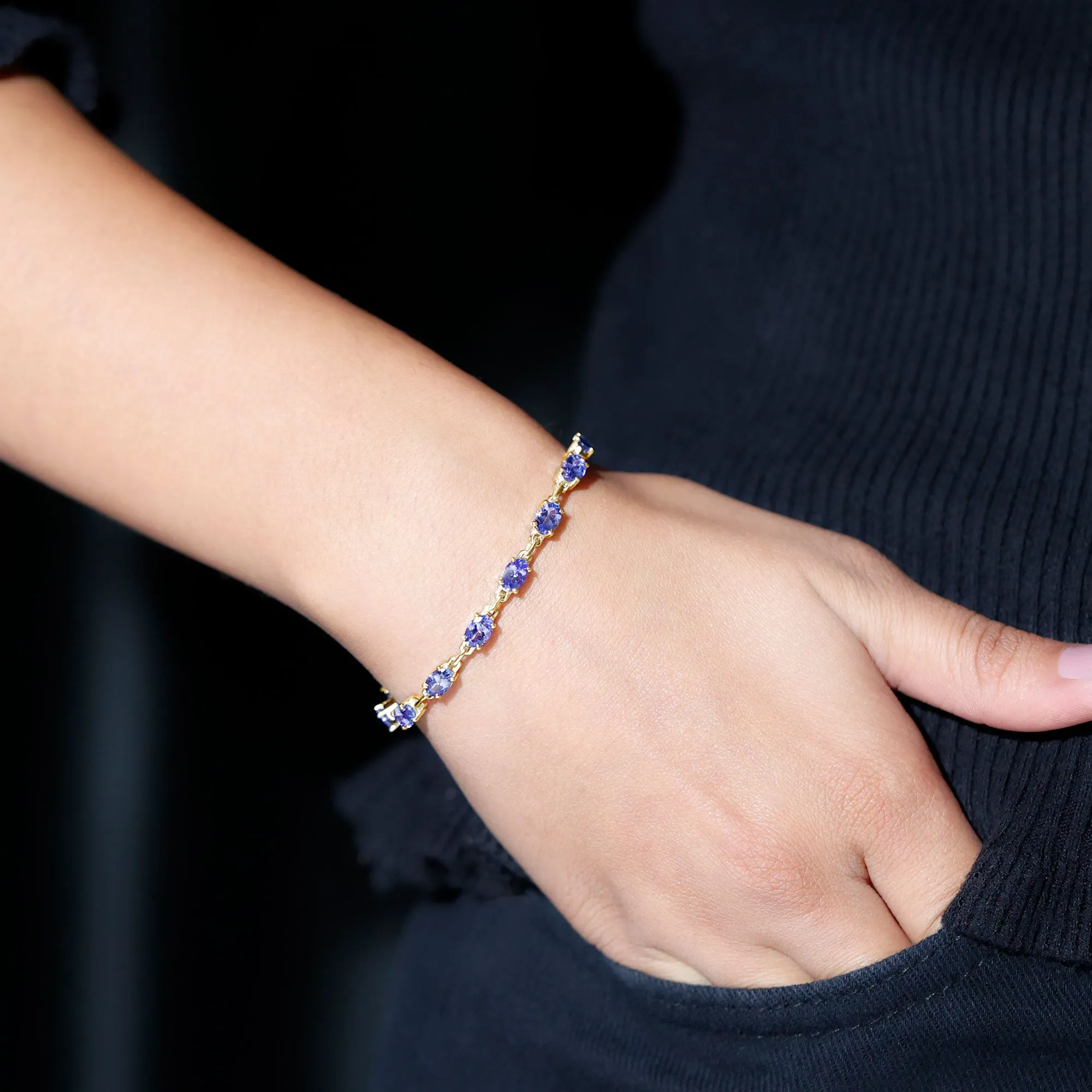 Oval Shape Tanzanite East West Link Bolo Bracelet