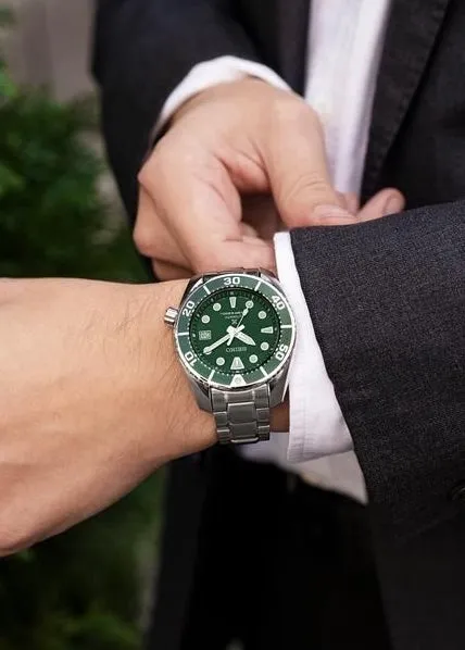 SEIKO PROSPEX AUTOMATIC DIVERS 200M GREEN SUMO SPB103J