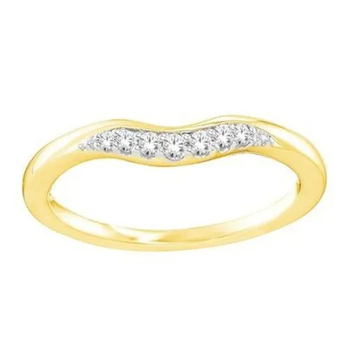 Shaped Diamond band .10ct