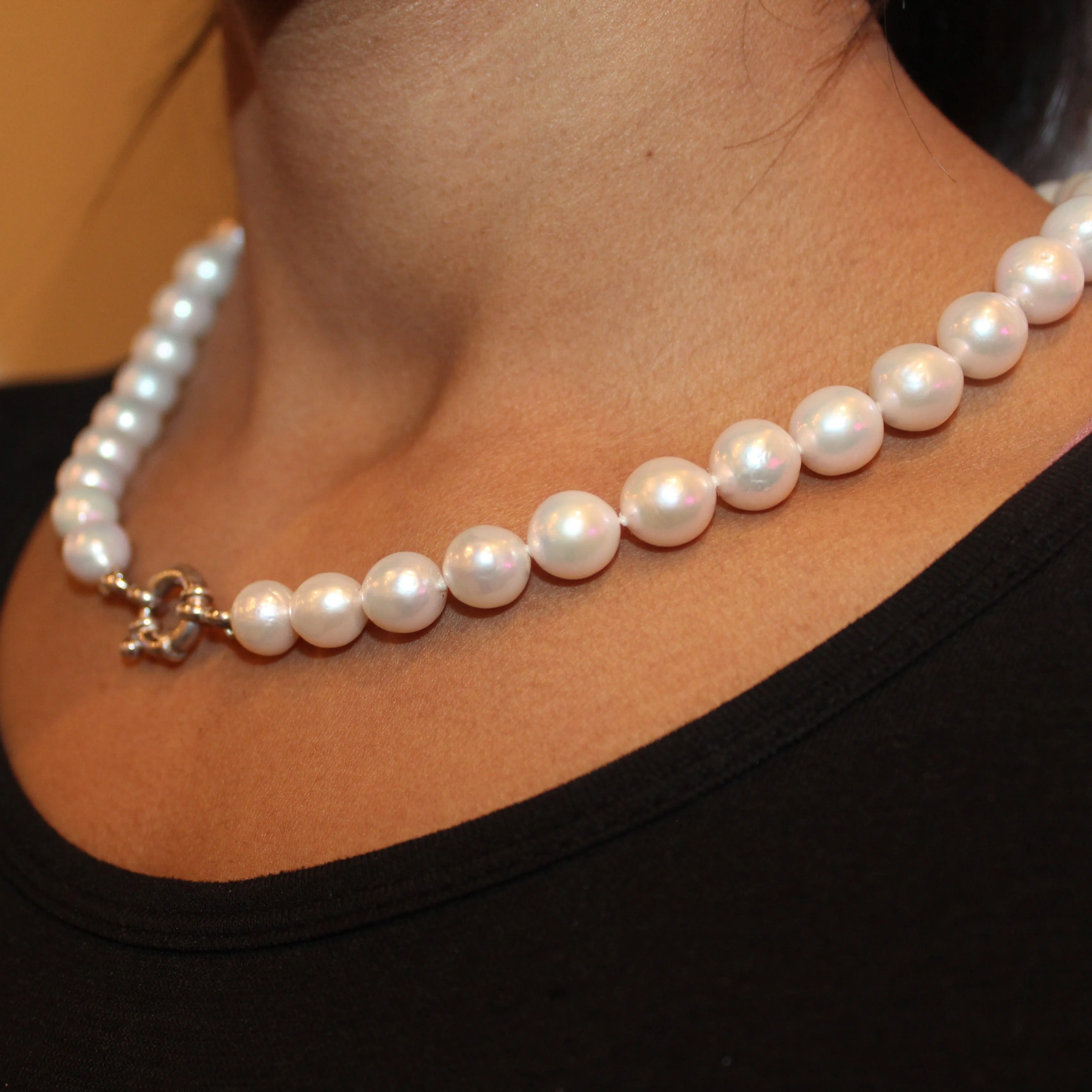 Single Strand Pearl Choker Necklace | 9mm Cultured Freshwater Pearl | Professional Jewelry