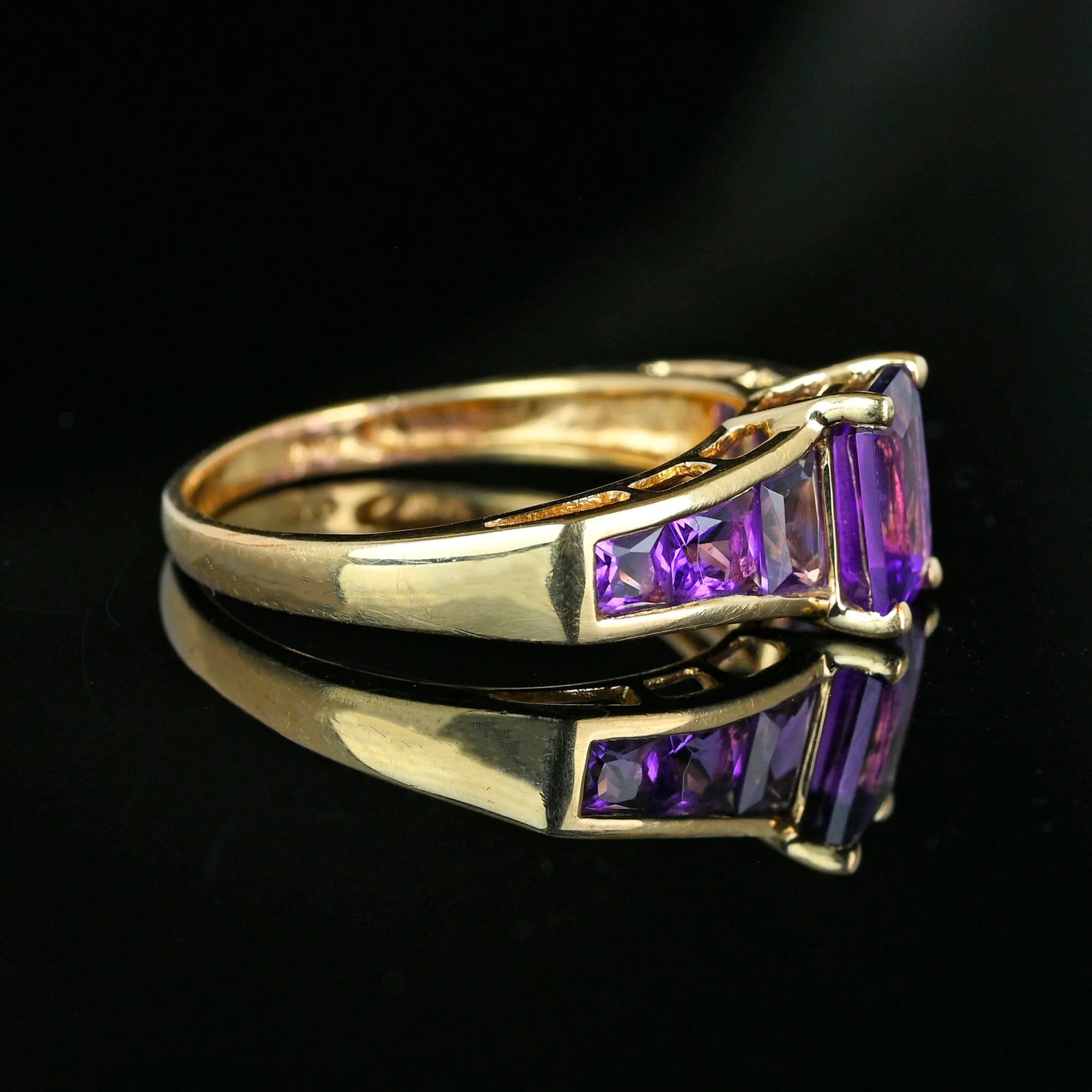 Vintage 14K Gold Amethyst Cocktail Ring