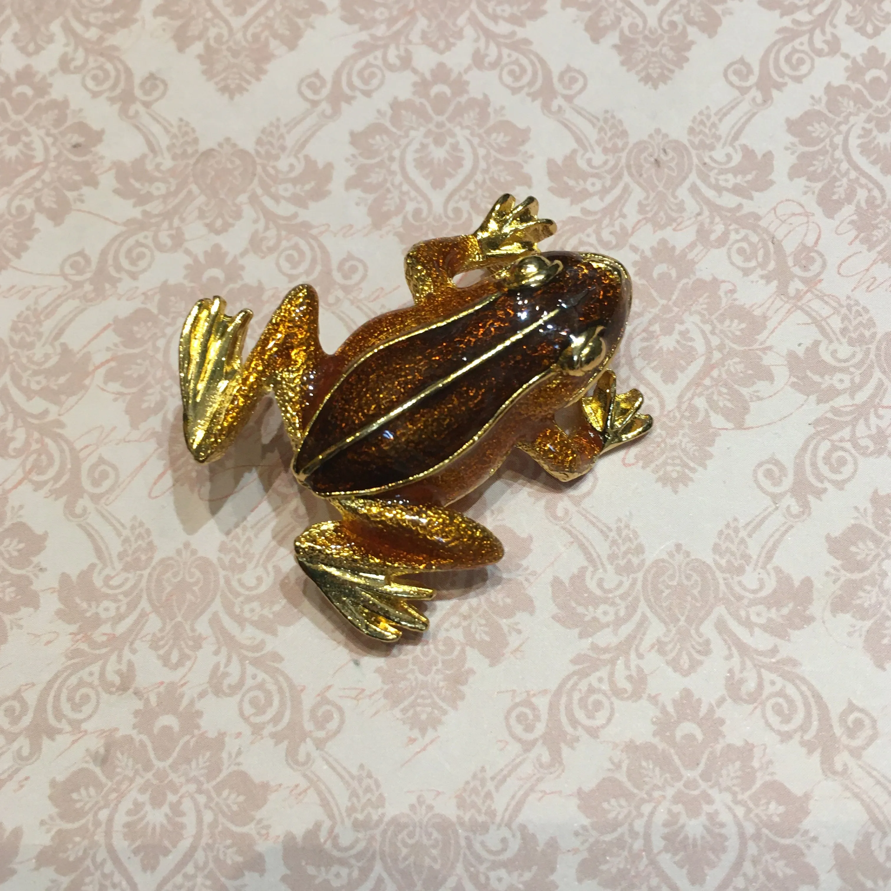 Vintage Frog Brooch Brown Amber Enamel Gold