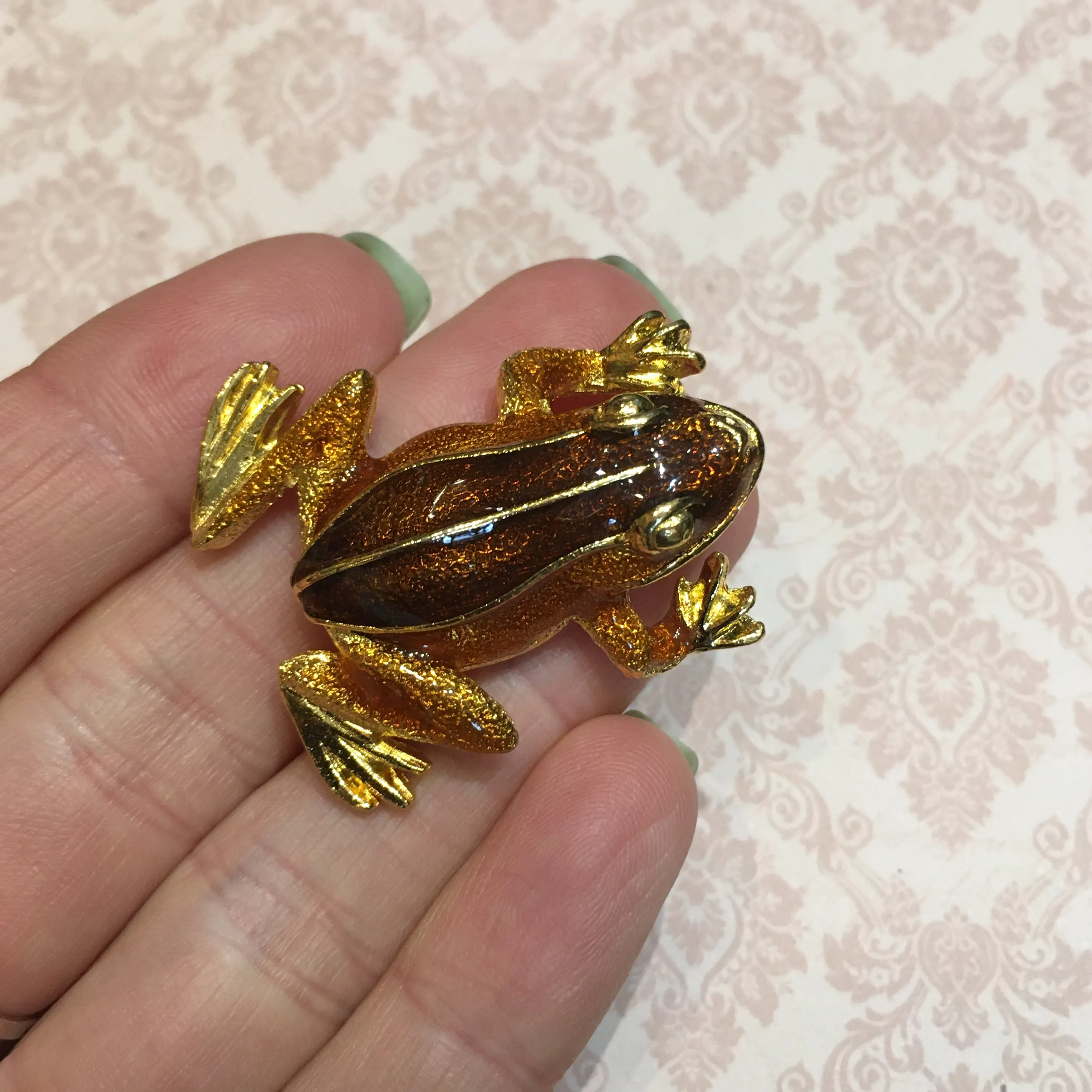 Vintage Frog Brooch Brown Amber Enamel Gold