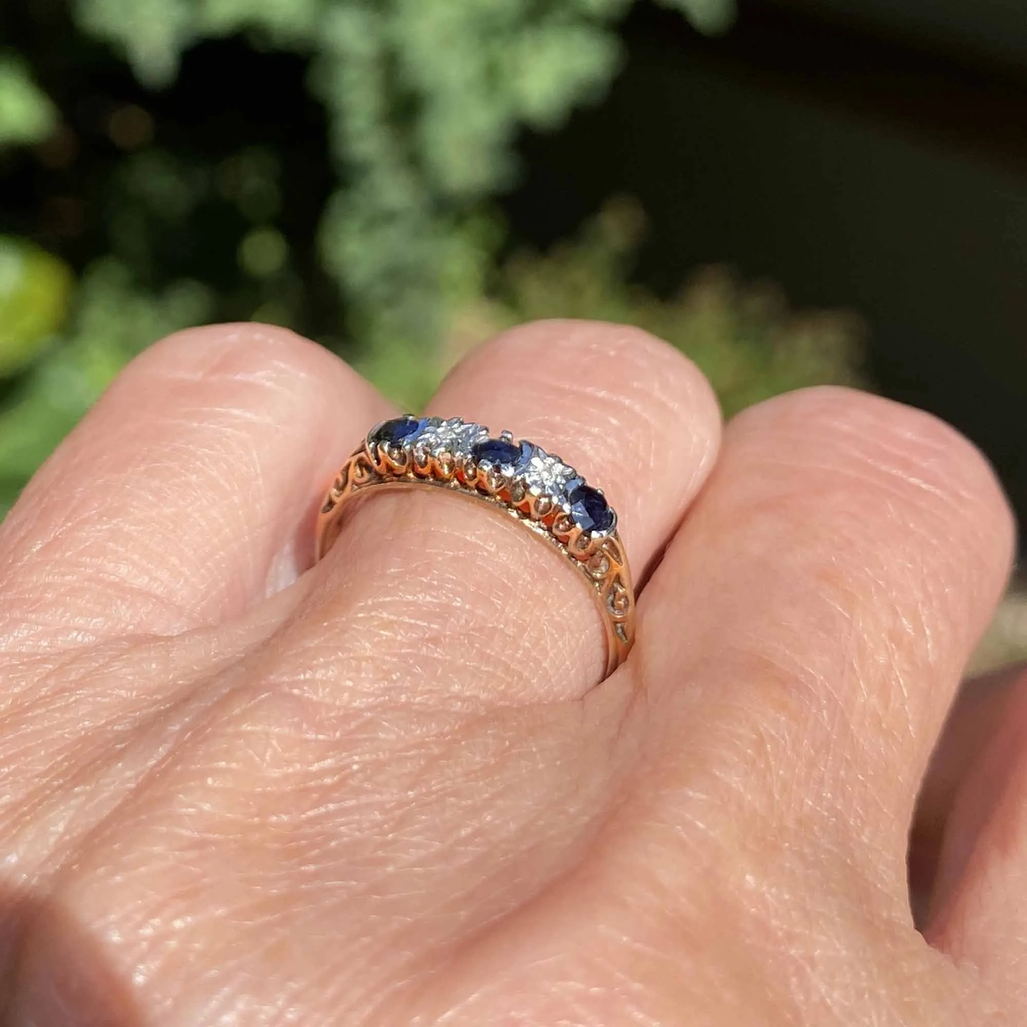 Vintage Gold Star Set Diamond Sapphire Ring Band