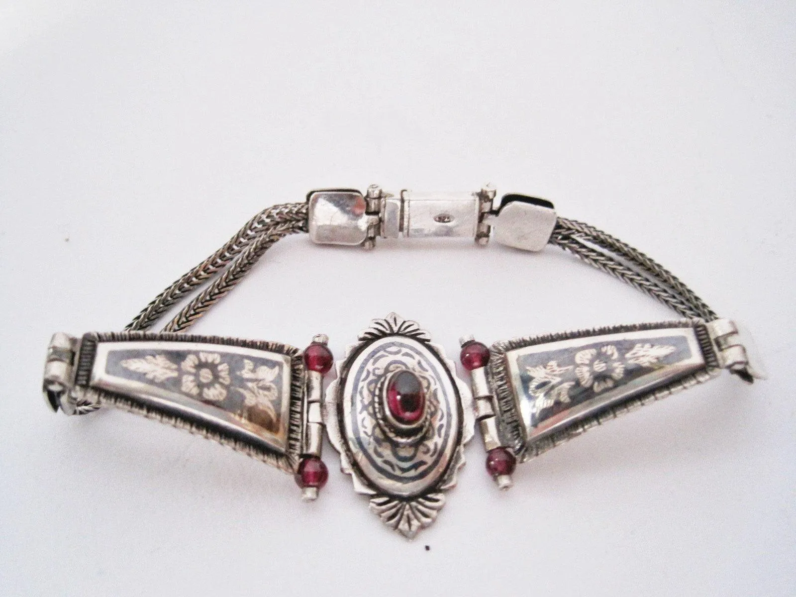 Vintage Turkish Russian Style Sterling Silver Niello and Garnet Bracelet