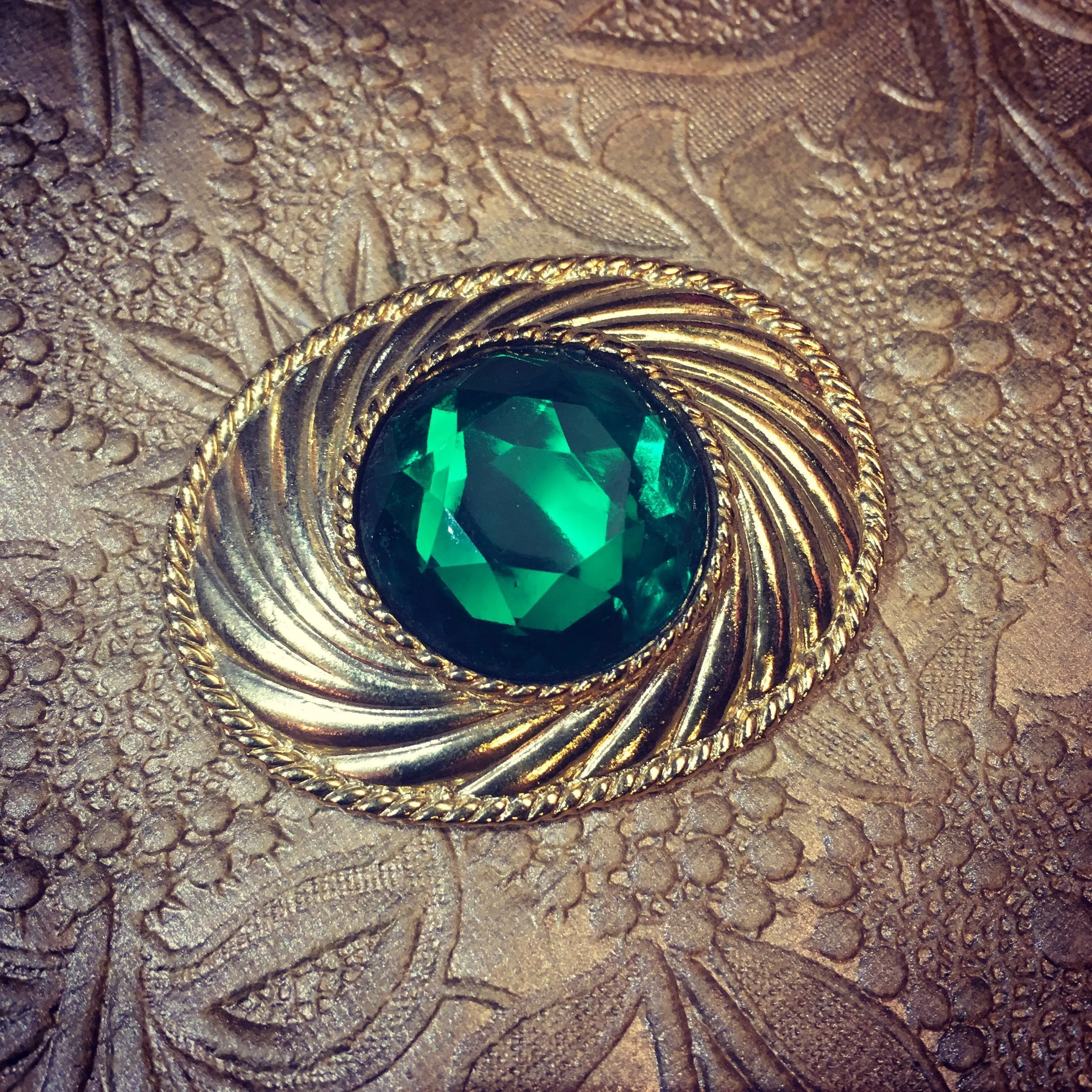 Vintage Ungaro Brooch Green Large Oval