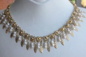 Wedding pearl necklace