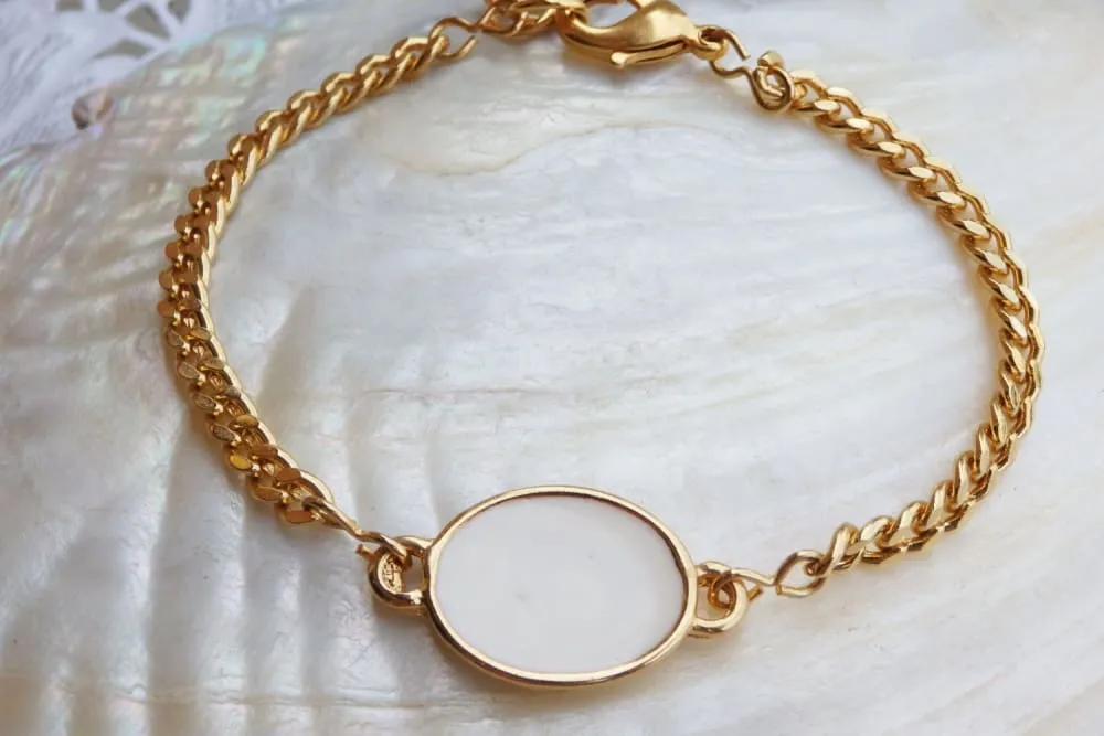 White enamel bracelet